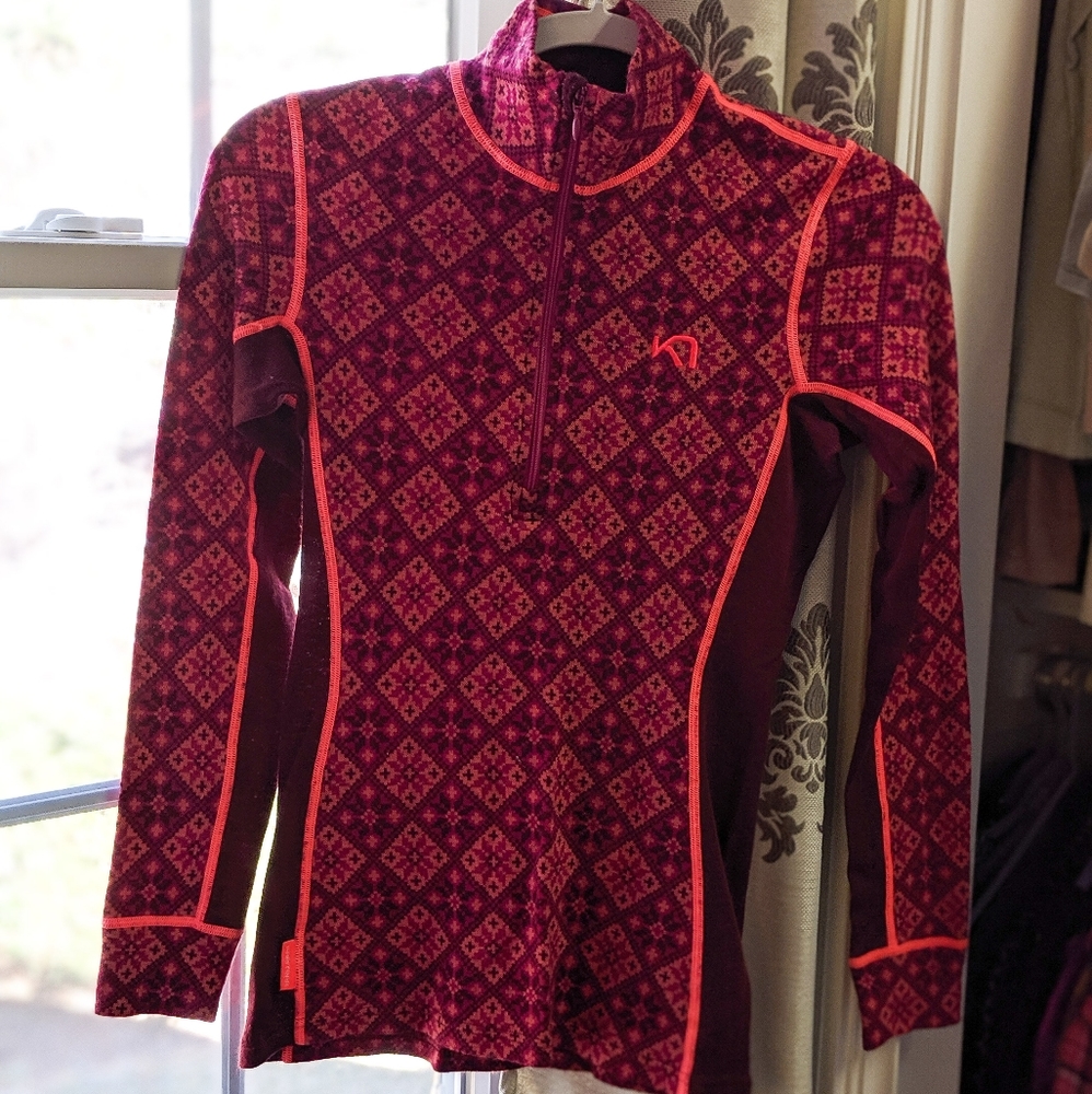 Kari traa base layer